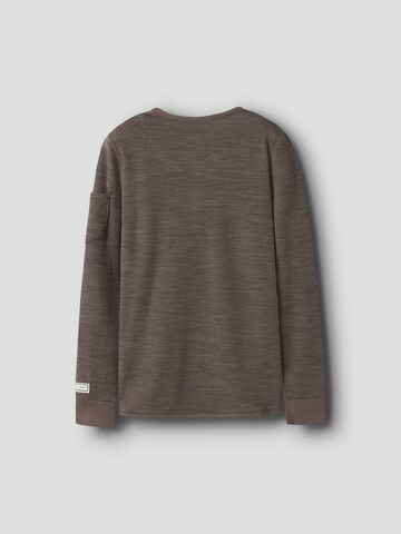 NAME IT - Camiseta en marrón