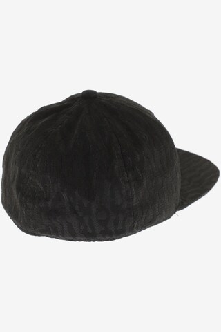 H&M Hut oder Mütze 56 in Schwarz