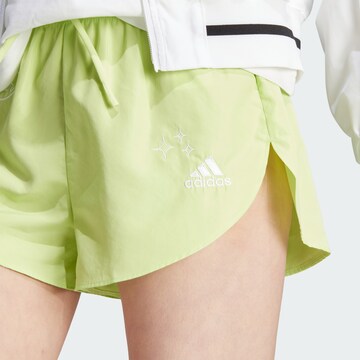 ADIDAS SPORTSWEAR - Loosefit Calças de desporto 'Scribble ' em verde