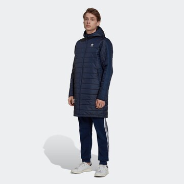 ADIDAS ORIGINALS Övergångsrock 'Padded' i blå