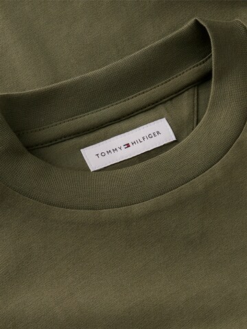 TOMMY HILFIGER T-Shirt 'Essential' in Grün