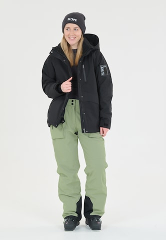 SLOPE Regular Outdoor trousers in Green