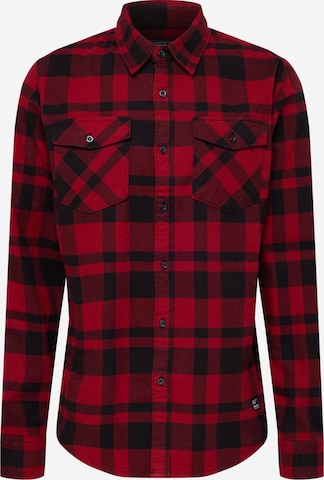 Coupe regular Chemise 'Austin' Vintage Industries en rouge : devant