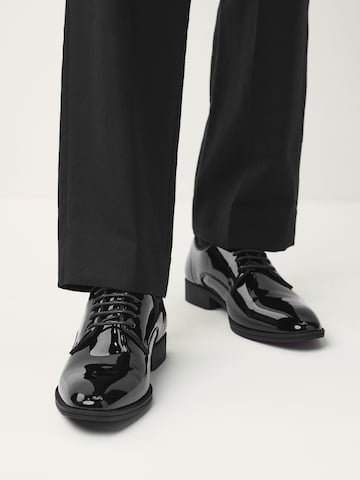 Chaussure à lacets Next en noir