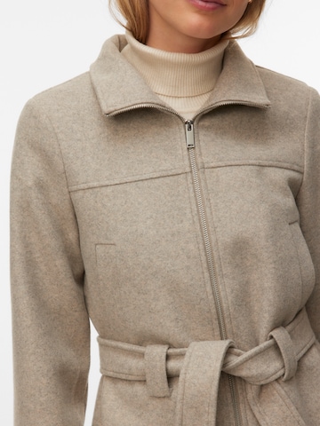 VERO MODA Ανοιξιάτικο και φθινοπωρινό παλτό 'VMVINCEDREW' σε μπεζ