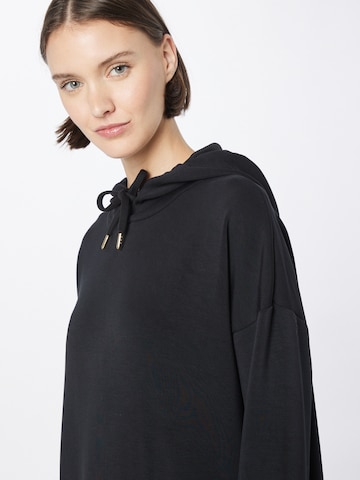 Robe de sport 'Pasarna' Athlecia en noir