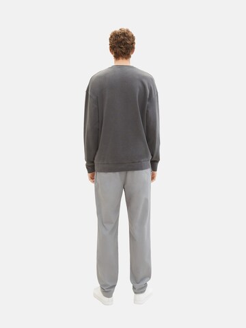 TOM TAILOR DENIM Regular Chino Pants in Grey