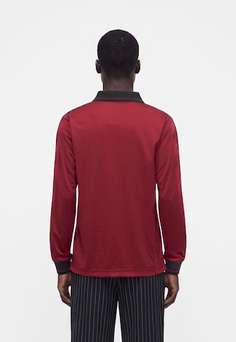 UMBRO Функционална тениска в червено