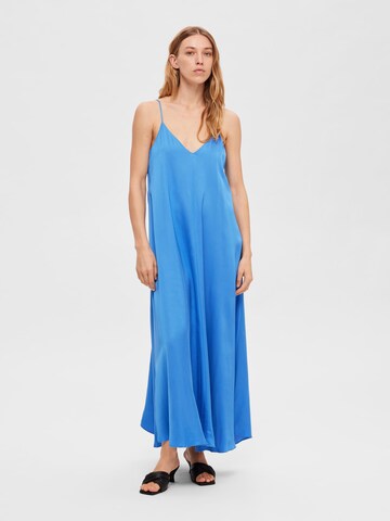 Robe 'Thea' SELECTED FEMME en bleu : devant