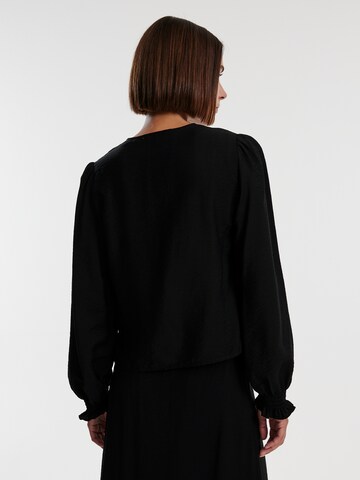 EDITED - Blusa 'Marah' en negro