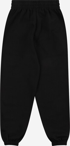 Nike Sportswear Tapered Trousers in Black