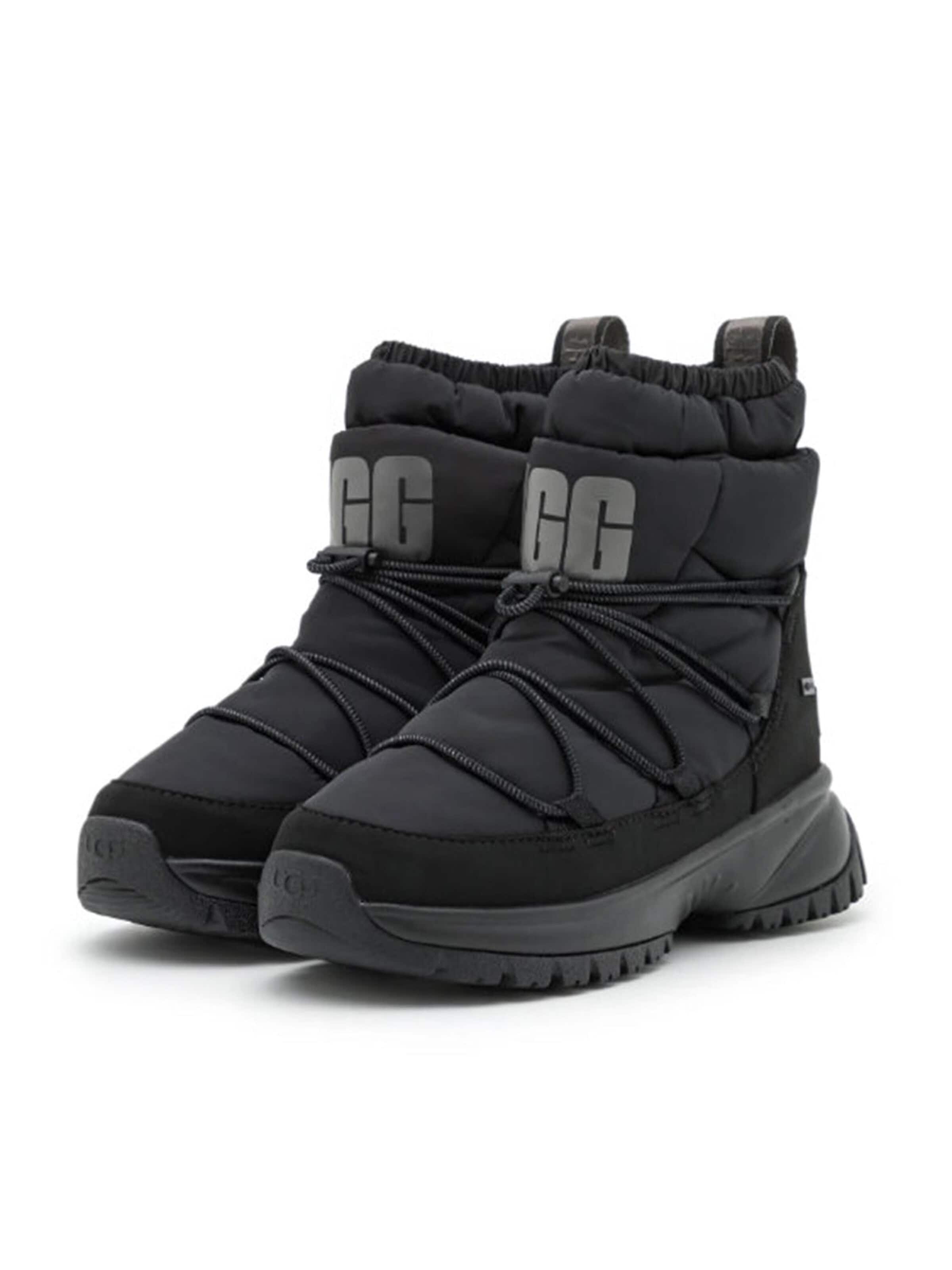 UGG Snowboots 'YOSE PUFFER MID BLACK'‌‌‌‌‌‌ in Schwarz