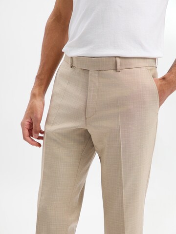 CARL GROSS Slim fit Pleated Pants 'Sendrik' in Beige