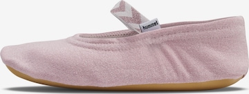 Hummel Athletic Shoes in Pink: front