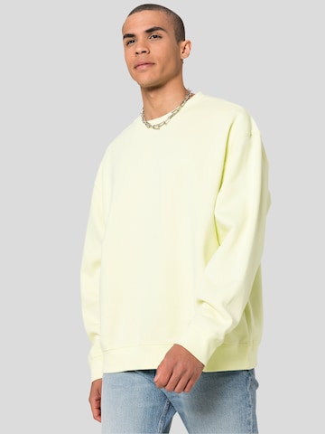 Sweat-shirt WEEKDAY en jaune : devant