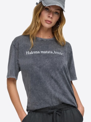 No Matter What Shirt in Grijs: voorkant