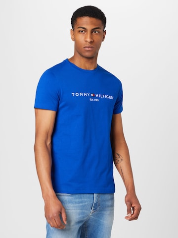 TOMMY HILFIGER - Ajuste regular Camiseta en azul: frente