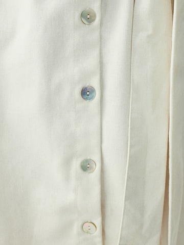 St MRLO Рокля тип риза в бяло