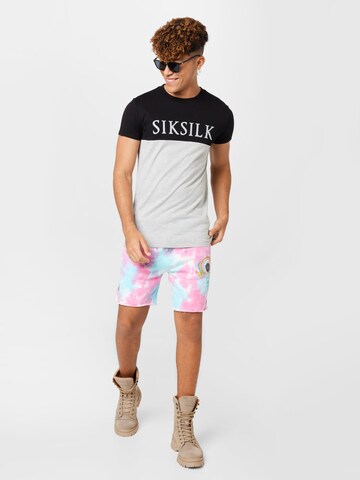 SikSilk - Camiseta en gris