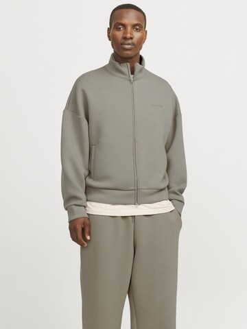 JACK & JONES Sweatjakke 'JCOKINETIC' i grå: forside