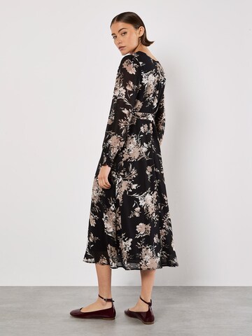 Apricot Dress ' ' in Black