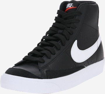 Nike SportswearTenisice - crna boja: prednji dio