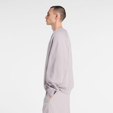 new balance Sweatshirt 'Trackside Fleece Crew' in Grijs