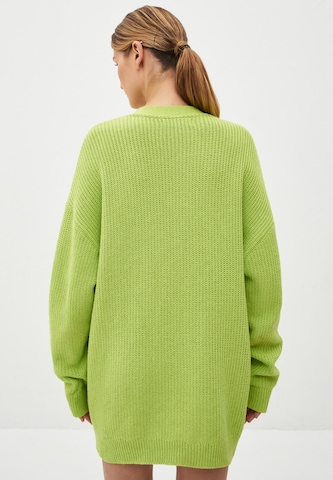 TOPTOP STUDIO Knit Cardigan in Green