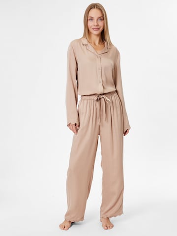 Chemise de nuit 'Jane' Underprotection en beige : devant