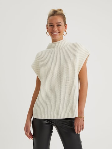 millane Pullover 'Sina' in Weiß: predná strana