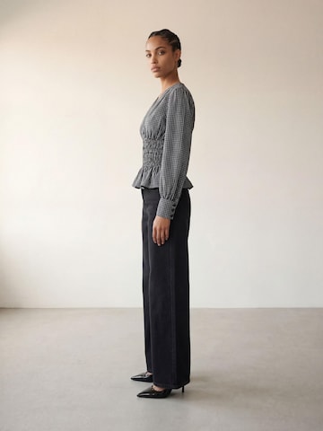 ARMIE Bluse 'The Carla Long Sleeve Top'‌‌ in Schwarz