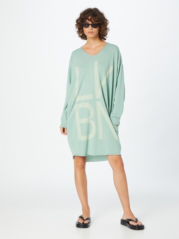 Rochie 'Belinda' de la Liv Bergen pe verde