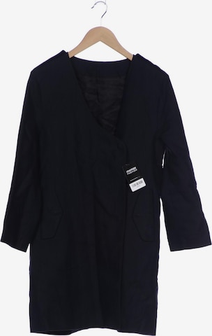 Filippa K Mantel XS in Blau: Vorderseite