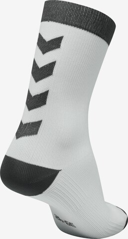 Chaussettes de sport Hummel en blanc