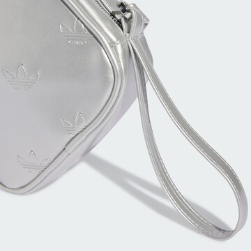 ADIDAS ORIGINALS - Bolso de hombro 'Adicolor Diamond Shaped' en plata