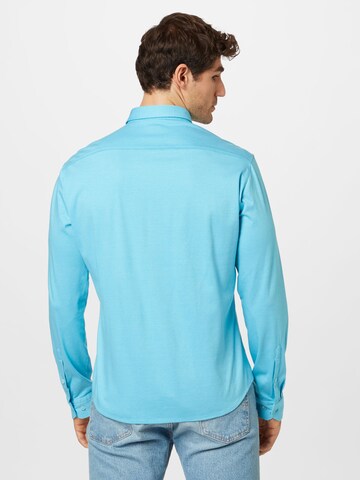 BOSS Slim Fit Skjorte 'BIADO' i blå