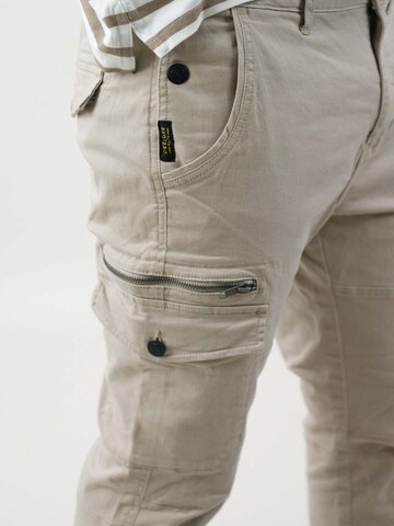 Deeluxe Tapered Cargo Pants 'Danakil' in Grey