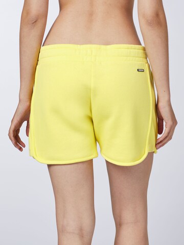 CHIEMSEE Regular Shorts in Gelb