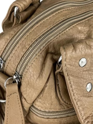 Kumixi Handbag in Beige