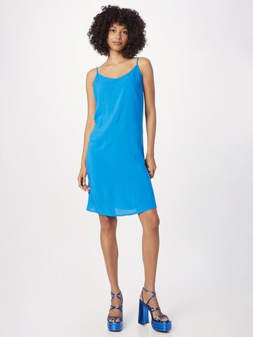 b.young - Vestido 'JOELLA' em azul: frente