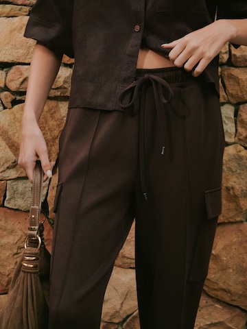 Next Tapered Hose 'N. Premium' in Braun