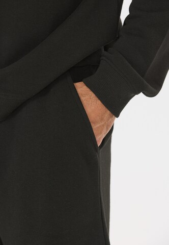 NOU Loose fit Workout Pants 'Regester V2' in Black