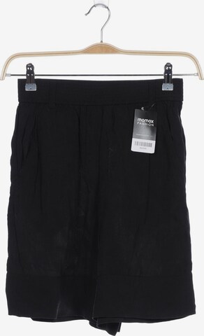 Arket Shorts in S in Black: front