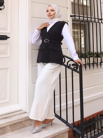 MODAMIHRAM Tunic in Black