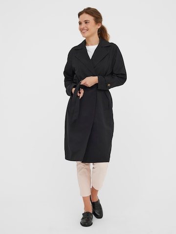 VERO MODA Ανοιξιάτικο και φθινοπωρινό παλτό 'LOU' σε μαύρο: μπροστά