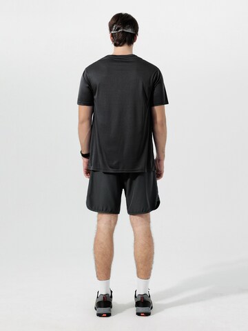 YOUTHUP Funktionsshirt 'Feuchtleit'‌‌‌‌‌‌ in Schwarz