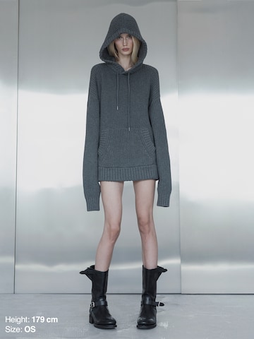 ENRAGE Oversized Sweater in Grey: front