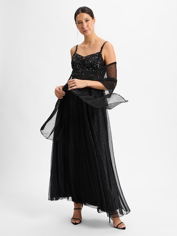 Unique Evening Dress in Black: front