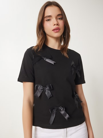 Happiness İstanbul T-Shirt in Schwarz: Vorderseite