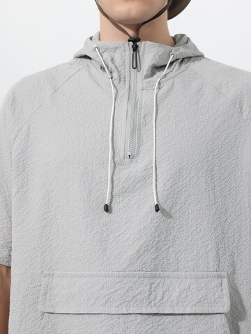 YOUTHUP Shirt 'Kopffrei' in Grey